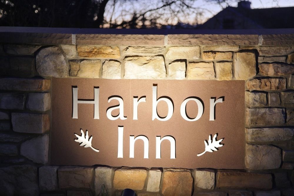 Harbor Inn Freeland Exteriör bild